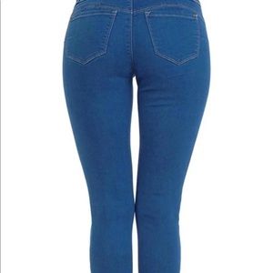 Wax Butt Lifting Jeans